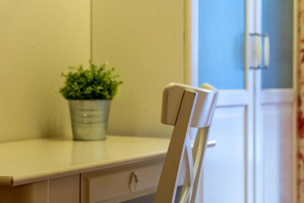 Hostal Matheu Madrid Extérieur photo