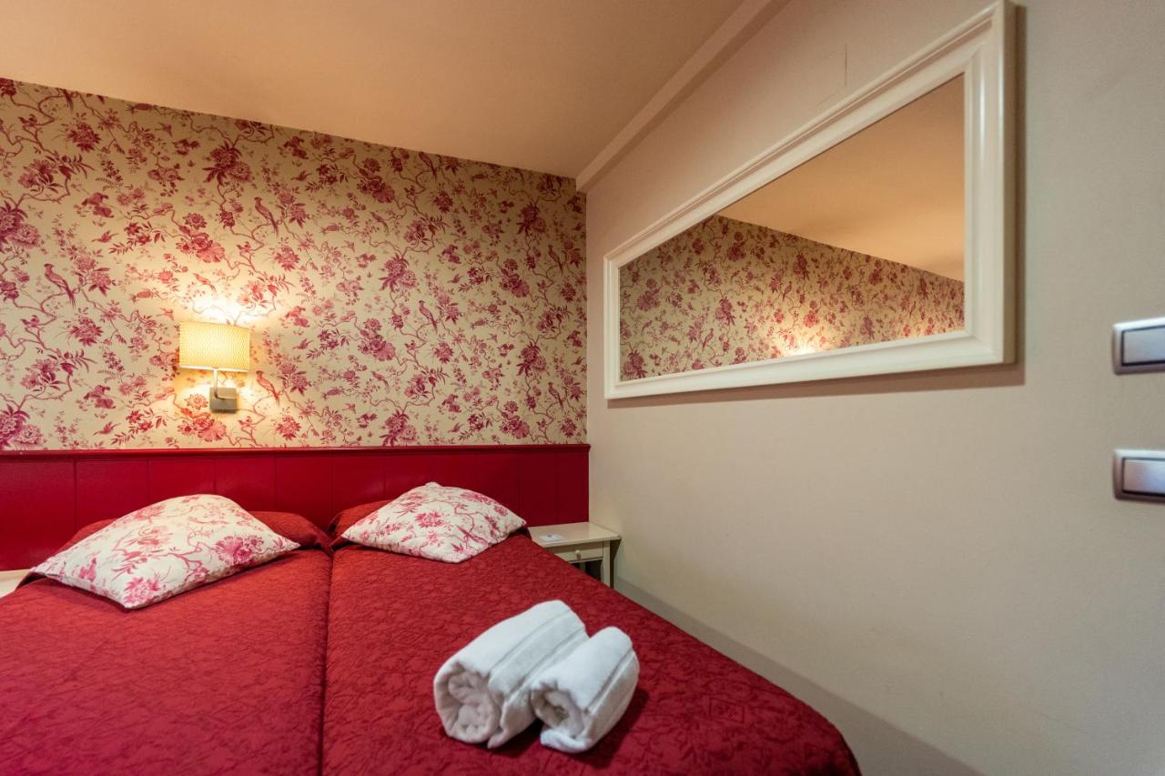 Hostal Matheu Madrid Extérieur photo