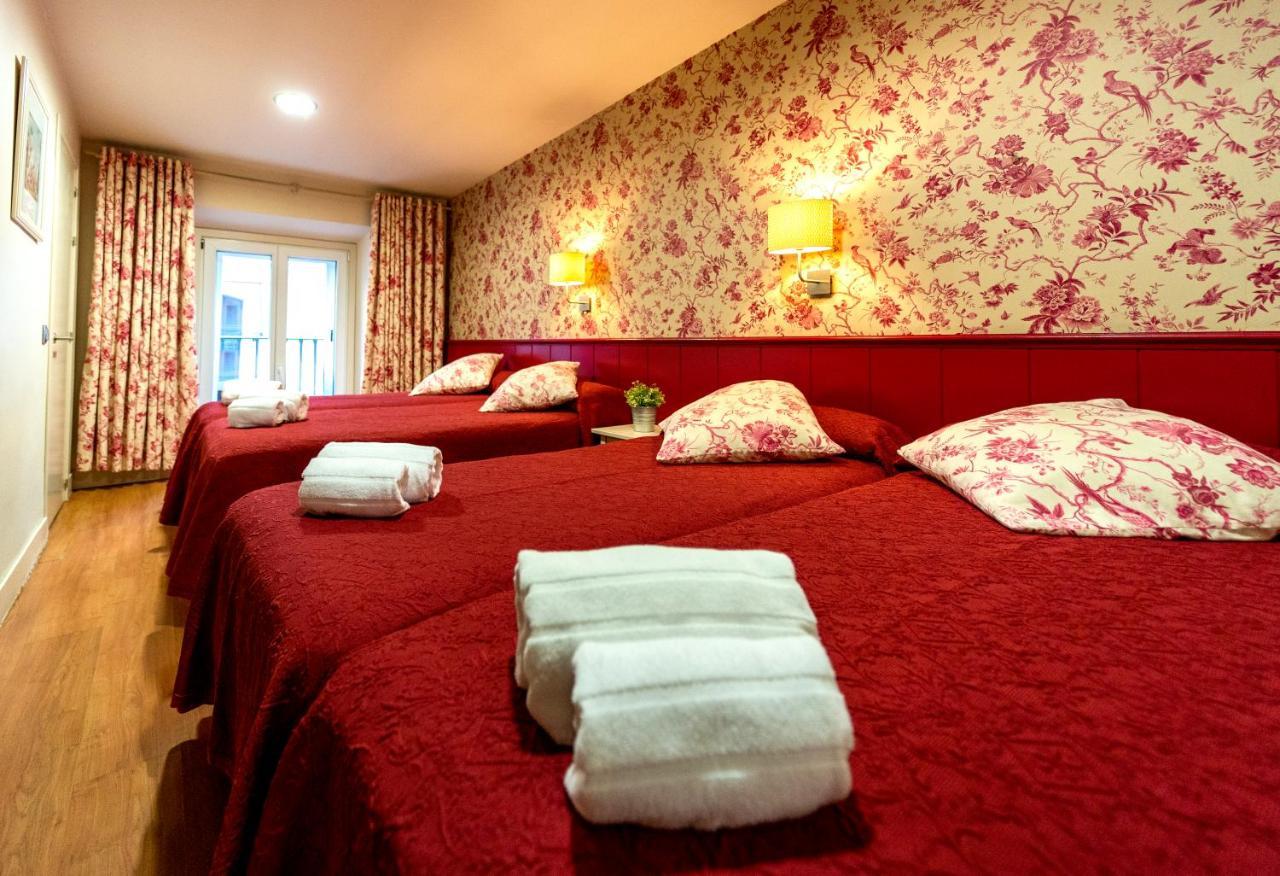 Hostal Matheu Madrid Extérieur photo