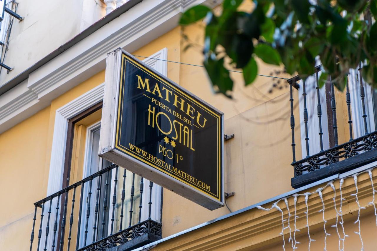 Hostal Matheu Madrid Extérieur photo