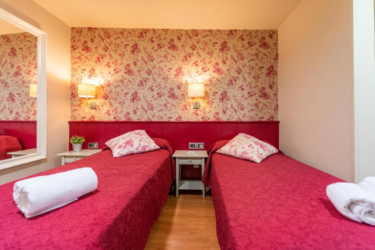 Hostal Matheu Madrid Extérieur photo
