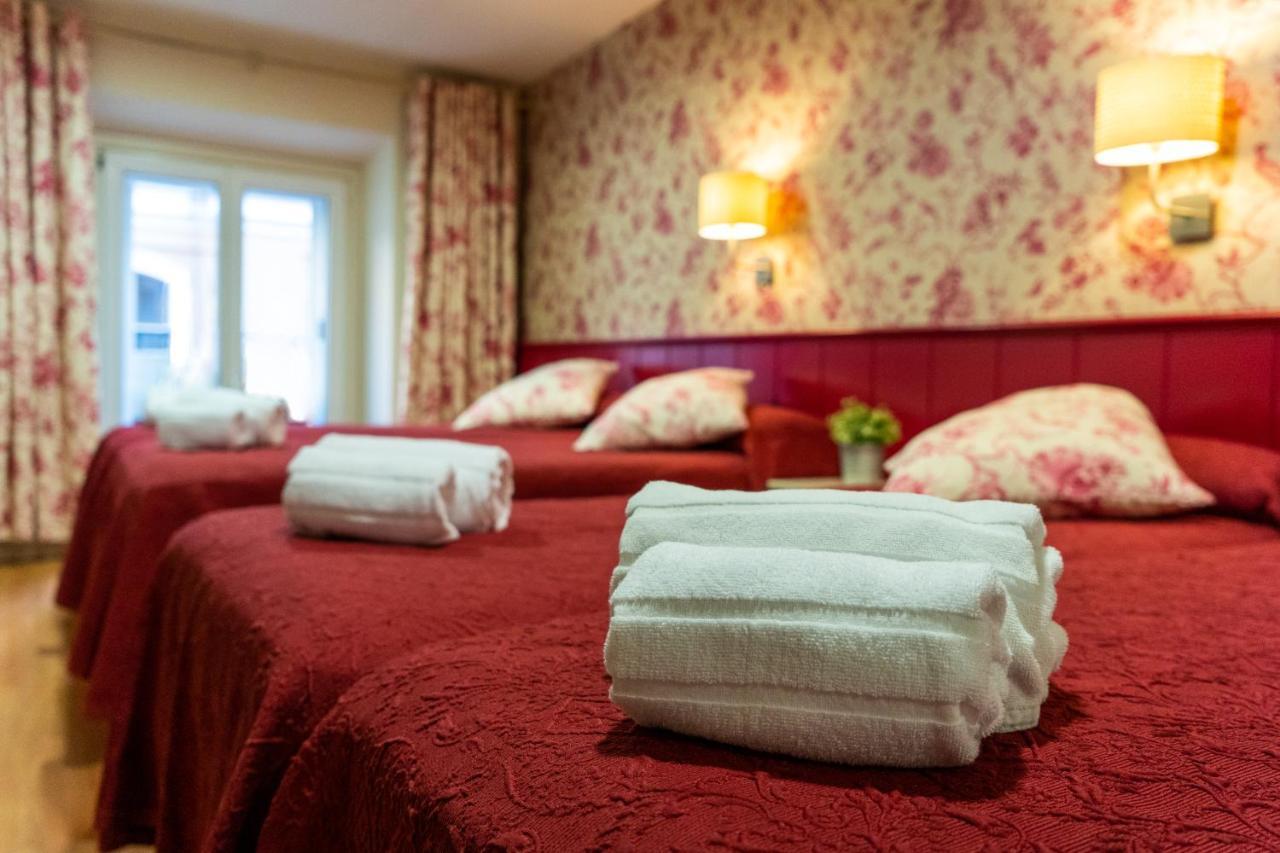Hostal Matheu Madrid Extérieur photo