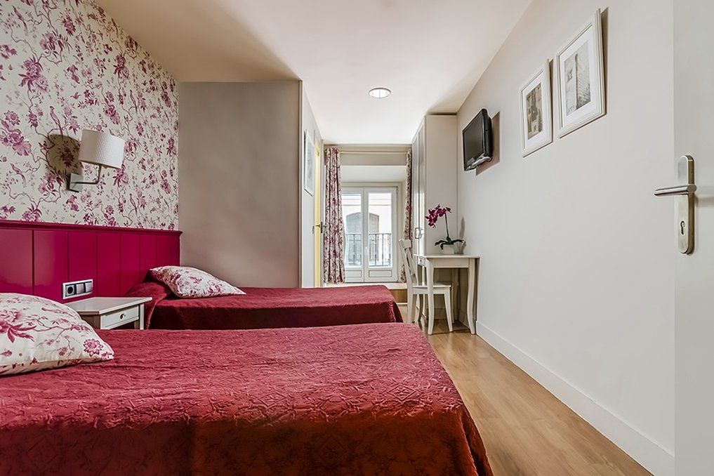 Hostal Matheu Madrid Extérieur photo